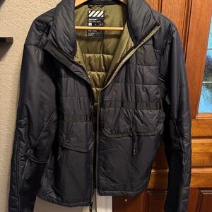 Viktos Men’s Zerodark Insulated Jacket L